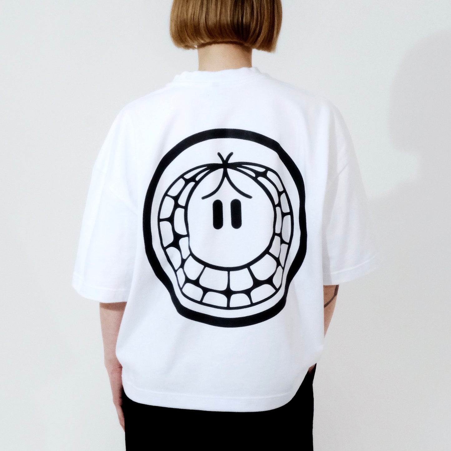 SMILE Tee